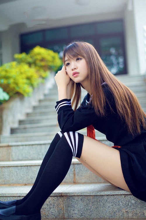 开云网站-墨西哥骑手卡洛斯·汉克在巴黎奥运会上与“Porthos Maestro WH Z”马匹携手参赛，表现出色。