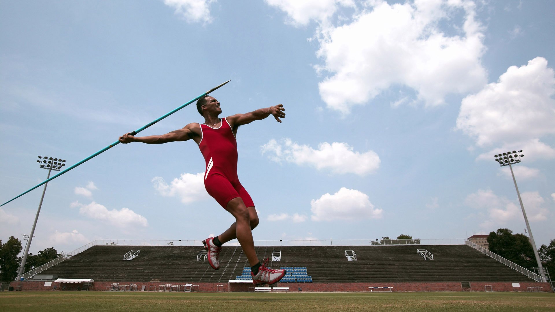 _荒漠越野跑：在沙丘中追逐极限_，沙漠越野技术指导 视频
